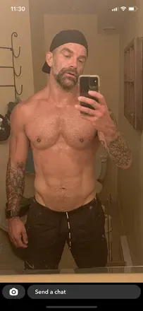 OnlyFans cuenta hardlymebri avatar 1