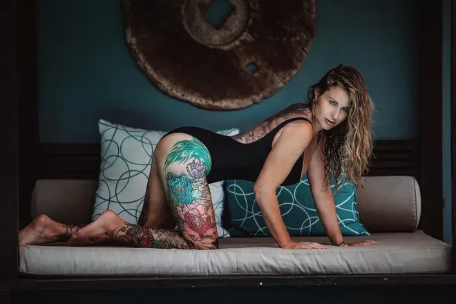 OnlyFans cuenta canadiankylie header 2
