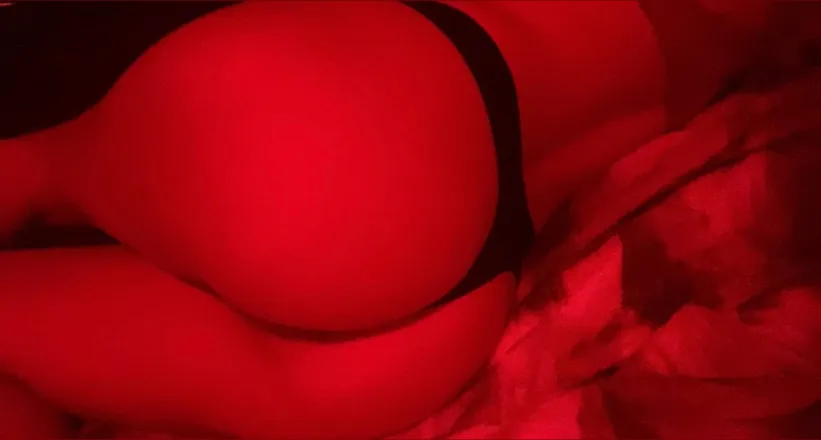 OnlyFans cuenta not.yourz header 2