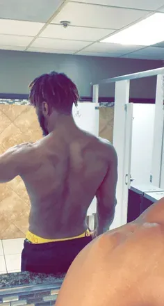 OnlyFans cuenta bustinbubblez header 2