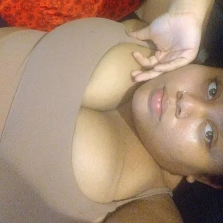 OnlyFans cuenta jamoniebriggs header 2
