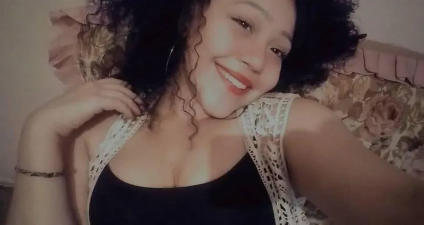 OnlyFans cuenta yarislicious header 2
