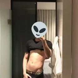 OnlyFans account  alienryota avatar 1