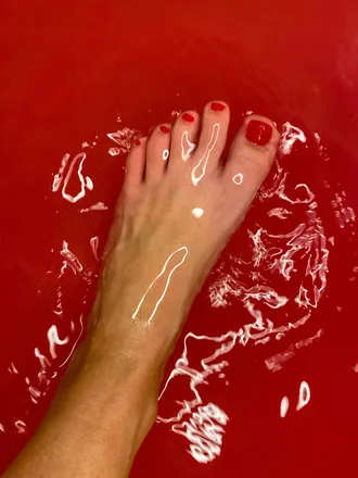 OnlyFans account  toe.teaser69 header 2