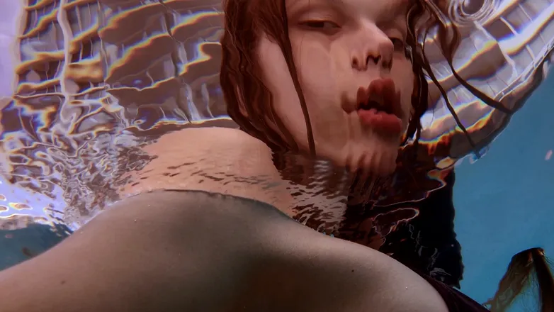 OnlyFans cuenta waterworld header 2