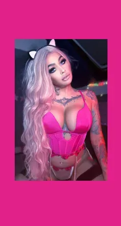 OnlyFans account  your_sexy_step_mommyxxx avatar 1