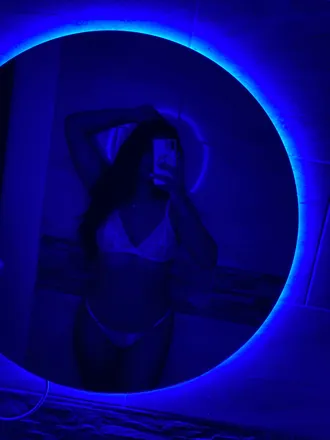OnlyFans cuenta sali28 header 2