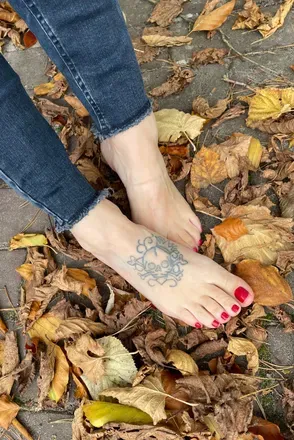 OnlyFans cuenta izzyprettyfeet avatar 1