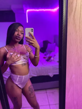 OnlyFans cuenta ty.loraine header 2