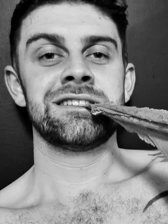 OnlyFans cuenta dadbod042 header 2