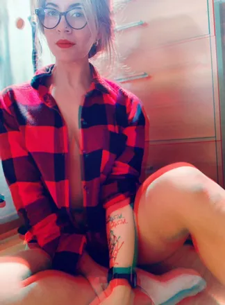 OnlyFans cuenta karly1653 header 2