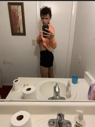 OnlyFans cuenta youngskinnyman45 header 2