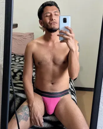 OnlyFans account  its_luispapi avatar 1