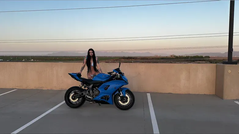 OnlyFans account  ittybittymaee header 2