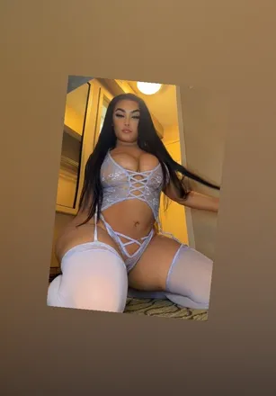 OnlyFans cuenta flawlessmegan header 2