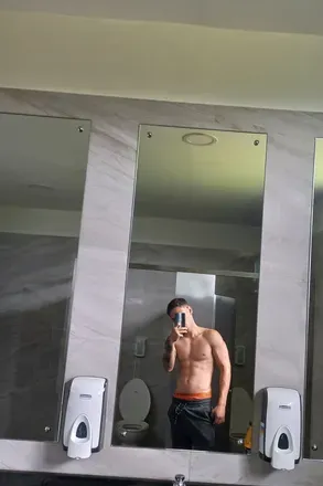 OnlyFans cuenta rogercr99 avatar 1