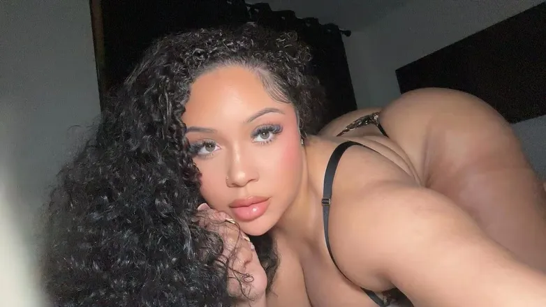OnlyFans cuenta livmendozaa header 2