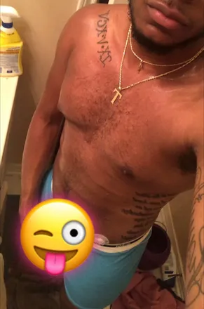 OnlyFans cuenta yung_king95 header 2
