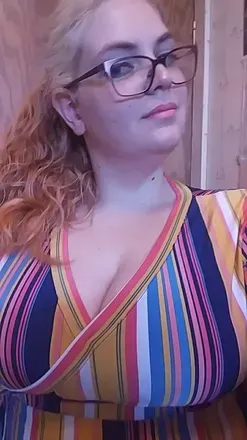 OnlyFans account  justfortitsandgiggles avatar 1