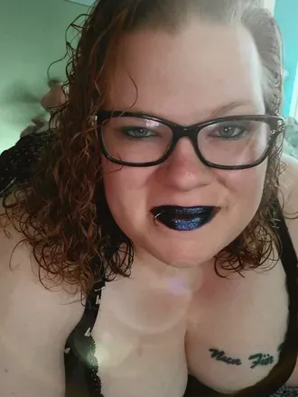 OnlyFans cuenta moons_secret_desires header 2