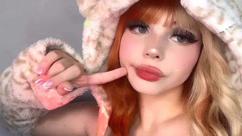 OnlyFans cuenta lucylovesyouuu header 2