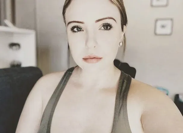 OnlyFans account  knicola avatar 1