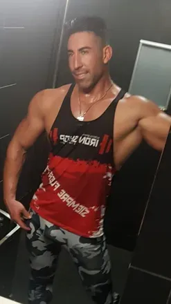 OnlyFans cuenta u229517221 header 2