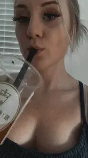 OnlyFans cuenta magickalmika avatar 1