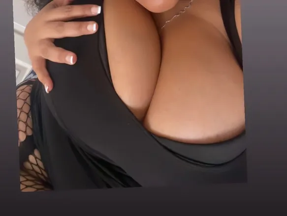 OnlyFans cuenta vvanillashake header 2