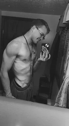 OnlyFans cuenta canwehustleit avatar 1