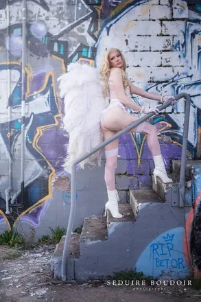 OnlyFans cuenta daphnegloss header 2