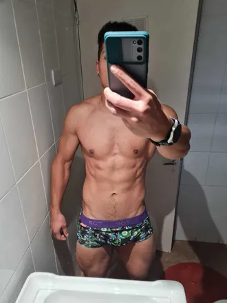 OnlyFans account  vrkaze header 2