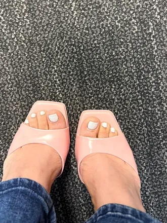 OnlyFans cuenta sneakyfeetish avatar 1