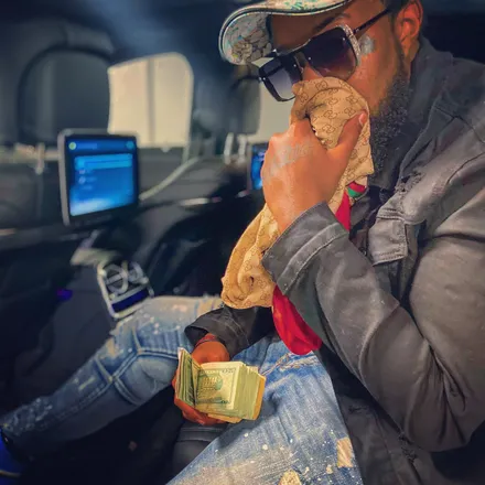 OnlyFans cuenta boredwitmoney header 2