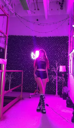OnlyFans cuenta armeniangothdoll header 2