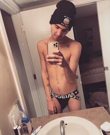 OnlyFans account  trvsbts avatar 1