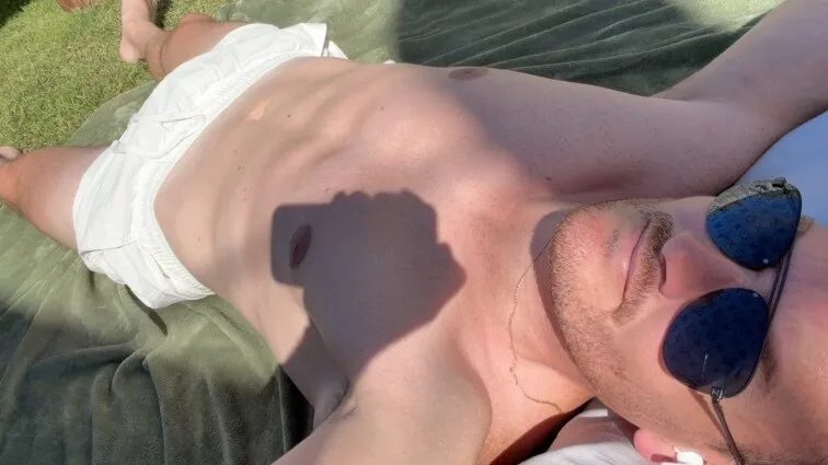 OnlyFans cuenta isotronic header 2