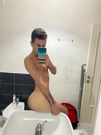 OnlyFans cuenta alessiopassarello header 2