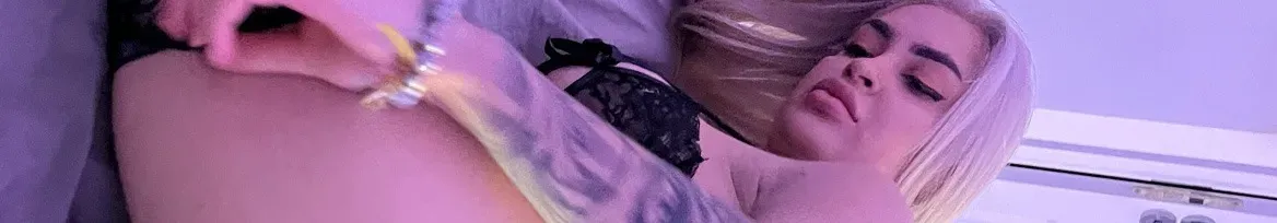 OnlyFans cuenta alexandramaria13 header 2