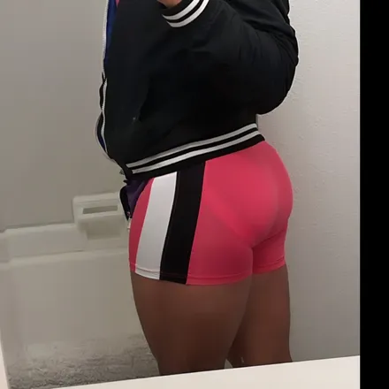 OnlyFans cuenta curlycapybara7 header 2