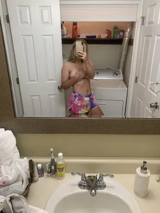 OnlyFans cuenta adrianneslove avatar 1