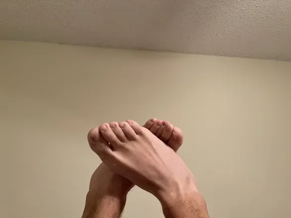 OnlyFans cuenta royalfeetboy header 2