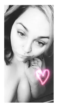 OnlyFans cuenta yourqueenashm avatar 1