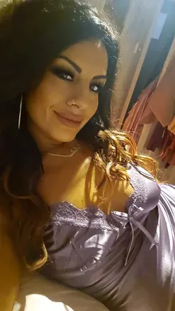 OnlyFans cuenta greekcypriotgoddess avatar 1