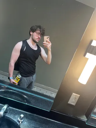 OnlyFans account  itsesf header 2