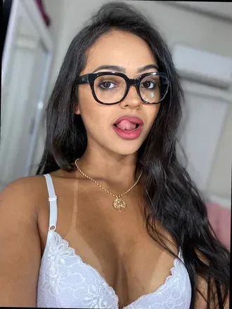 OnlyFans account  mona.f avatar 1