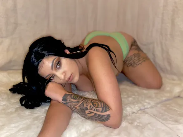 OnlyFans cuenta kaybabyxoxo1017 header 2