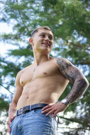 OnlyFans cuenta j_08_g avatar 1