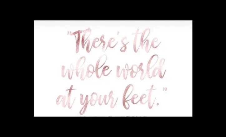 OnlyFans account  prettytoeesss header 2
