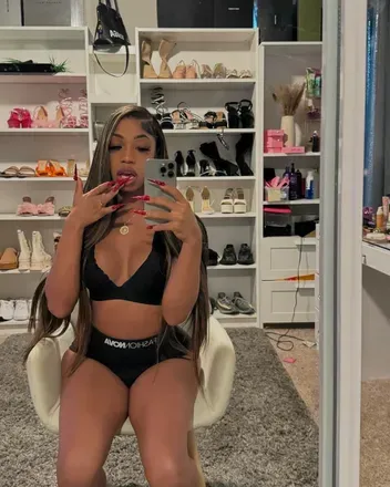 OnlyFans account  malykahxxx avatar 1